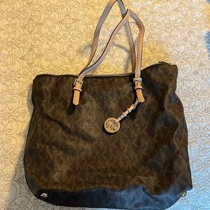 Michael Kors Tote